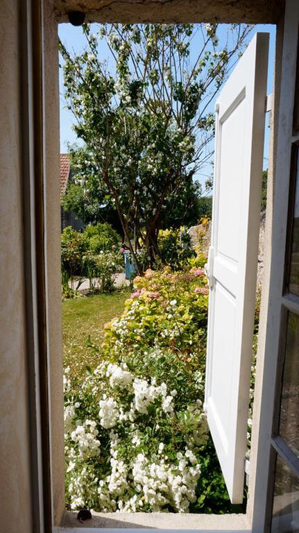 Gite Le Verger Commes Chambre photo